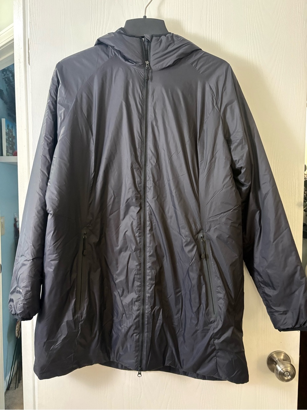 Eddie Bauer Women’s Hooded Lightweight Packable Jacket - Black